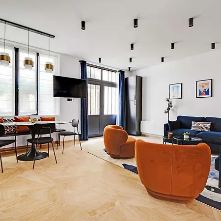 Elegant - 3br-7p - Moulin Rouge Apartment *