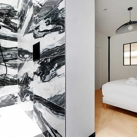 Elegant - 3br-7p - Moulin Rouge Paris