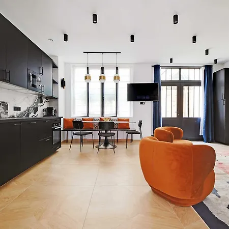 Διαμέρισμα Elegant - 3br-7p - Moulin Rouge *